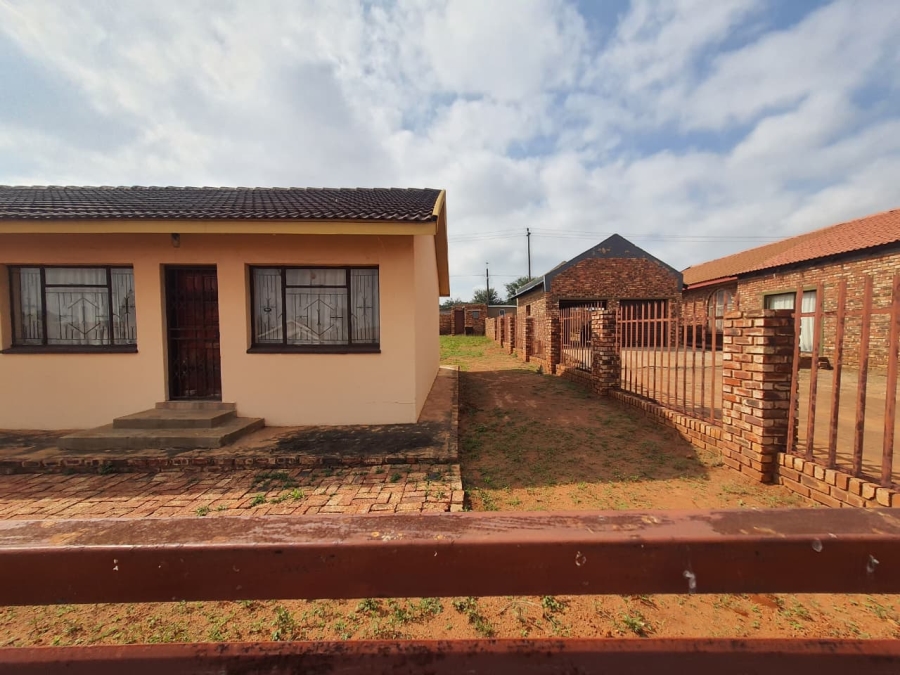 3 Bedroom Property for Sale in Mohadin North West